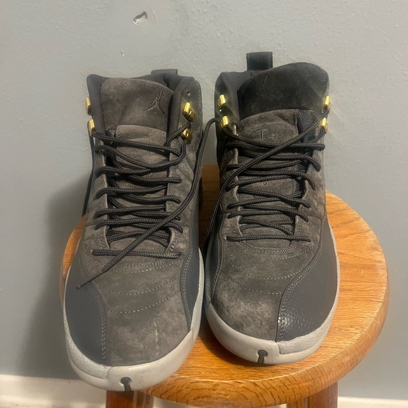 Jordan Black and Gray Athletic Shoes Retro 12 Dark Grey Authentic - Picture 6 of 9